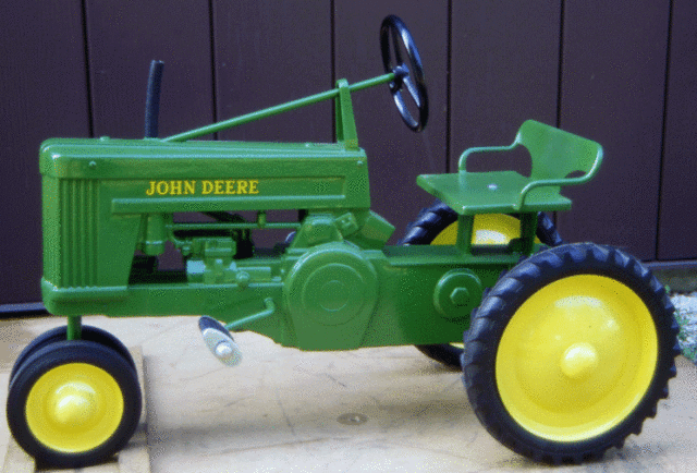 john deere small 60 pedal tractor